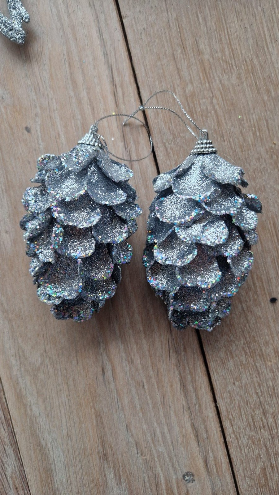 2 zilveren kersthangers met glitters, Ophalen of Verzenden, Zo goed als nieuw