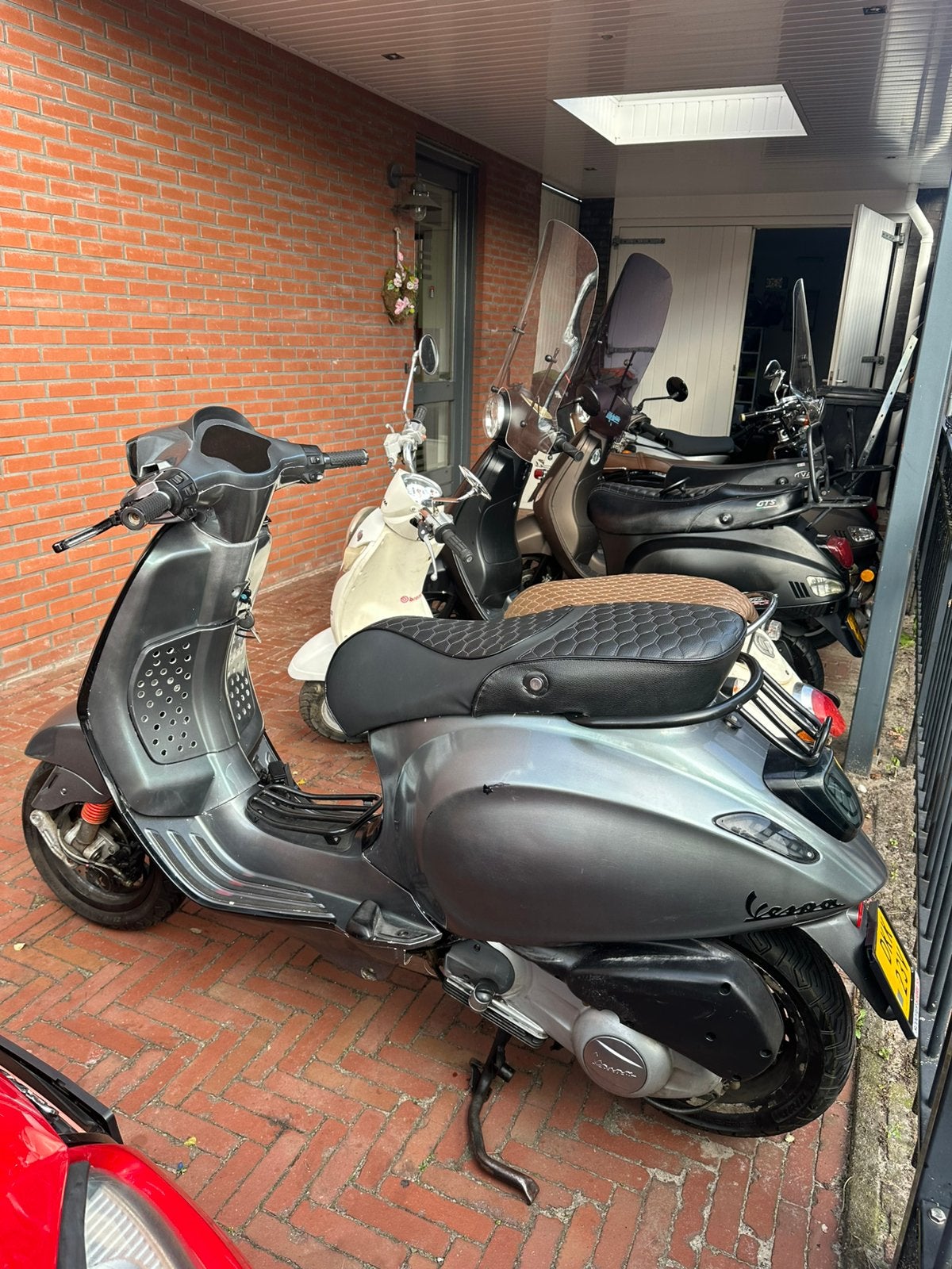 Vespa sprint 300cc Brom, Ophalen, Overige modellen, Zo goed als nieuw, Benzine