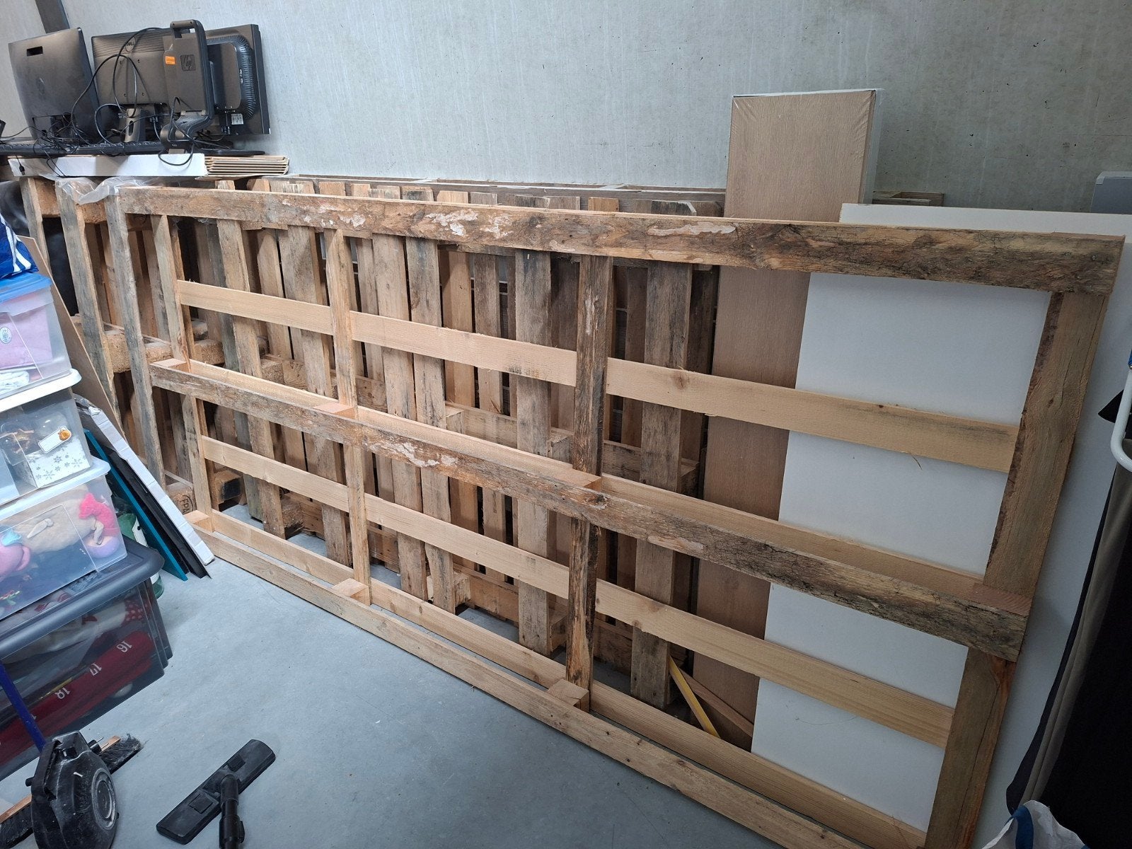 Euro pallets en kussens om zelf tuinbanken te maken, Ophalen, 50 mm of meer, Pallet, Minder dan 200 cm