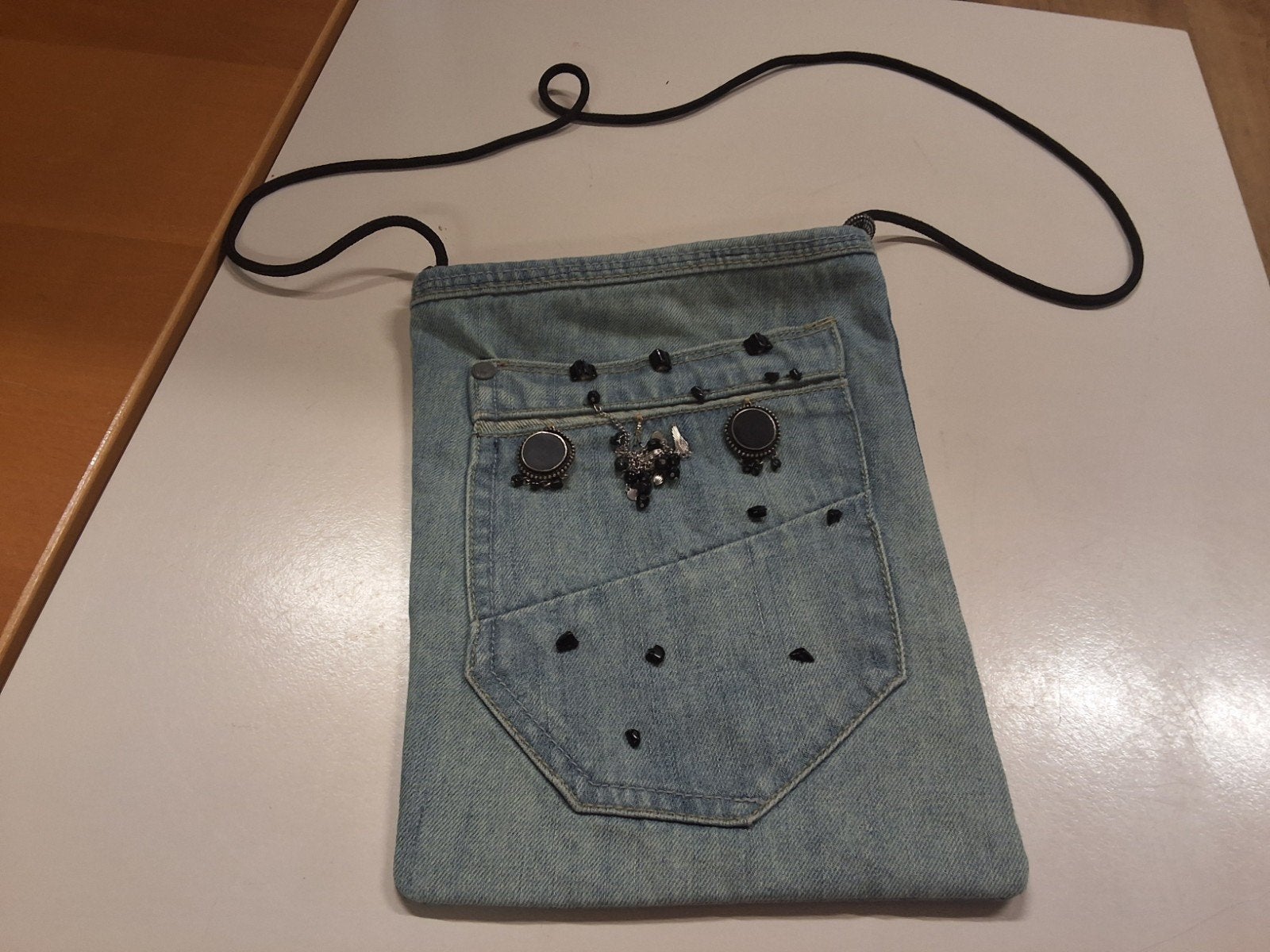 Uniek denim schoudertasje met decoratie, Ophalen of Verzenden, Gebruikt, Blauw, Schoudertasje