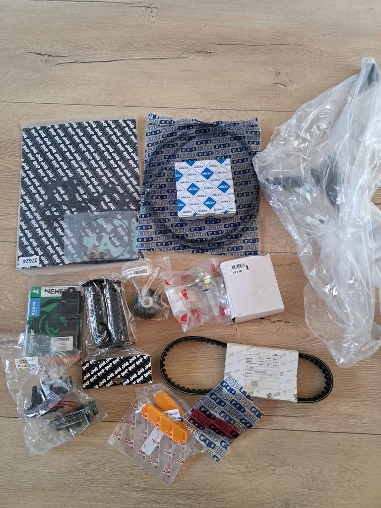 Zip 2000 onderdelen (nieuw), Ophalen of Verzenden, Nieuw, Overige typen, Piaggio