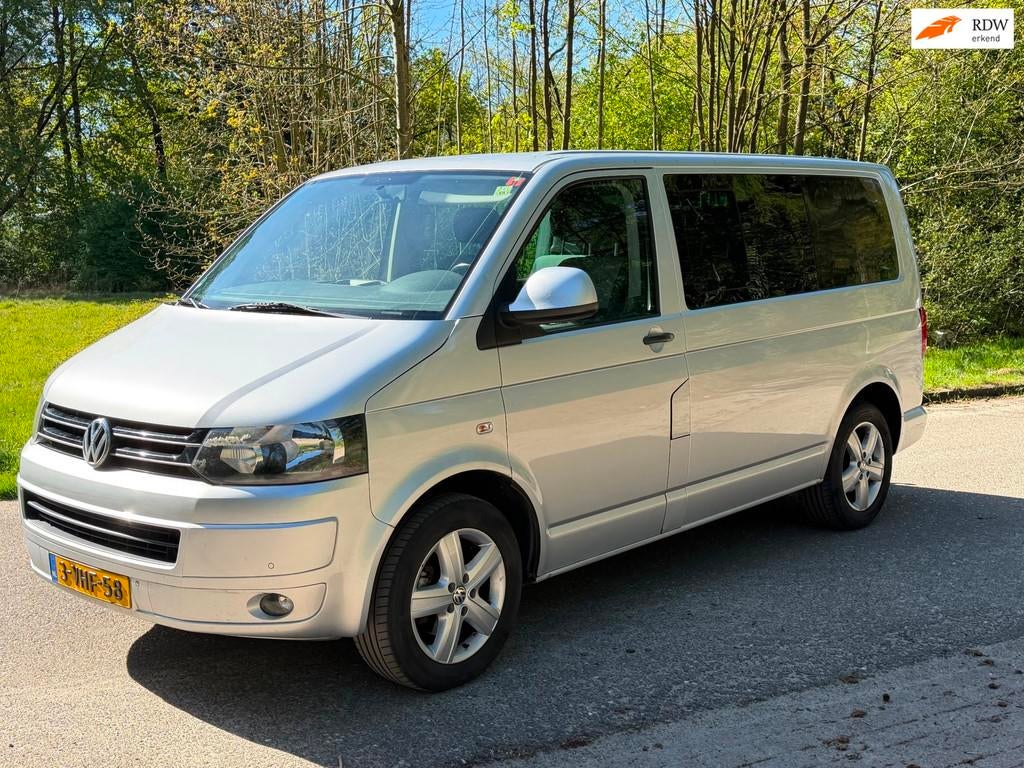 Volkswagen Transporter Multivan 2.0 TDI L1H1 Highline 103KW, Auto's, Stof, Gebruikt, Zwart, 4 cilinders