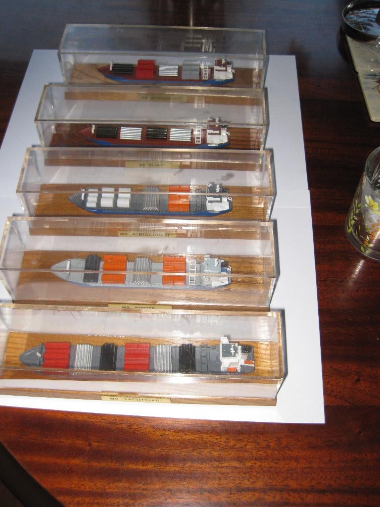 5 scheepjes, Ophalen, Gebruikt, Motorboot, Schaalmodel
