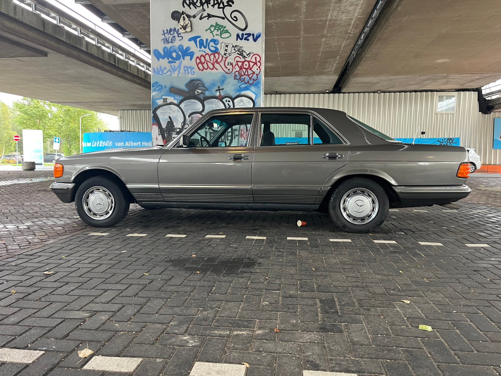 Mercedes-Benz Mercedes 1984 Grijs, Automaat, Particulier, Blauw, Sedan