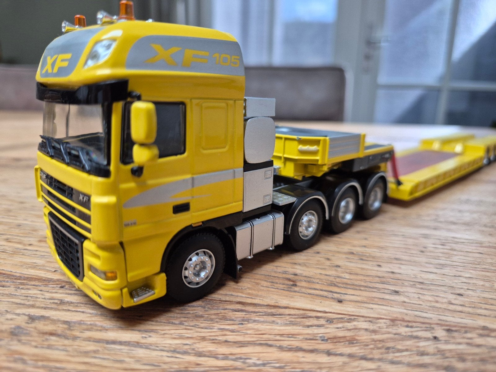 wsi daf xf105 8x4 met nooteboom, Ophalen of Verzenden, Zo goed als nieuw, Bus of Vrachtwagen, Wsi