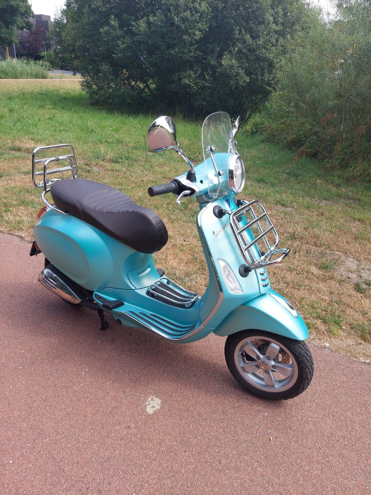 Vespa Primavera Touring Custom Paint 2019, Fietsen en Brommers, Scooters | Vespa, Ophalen, Overige modellen, 49 cc, Zo goed als nieuw