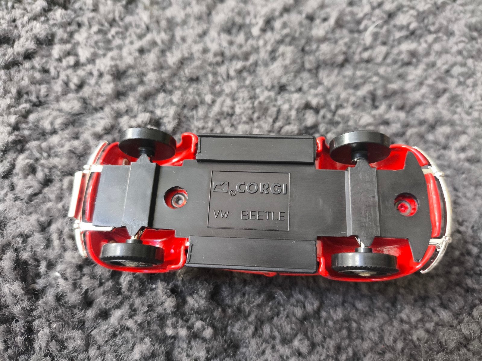 5x Corgi 1:43 Volkswagen Kever Kit Kat, Ophalen of Verzenden, Nieuw, Auto, Corgi