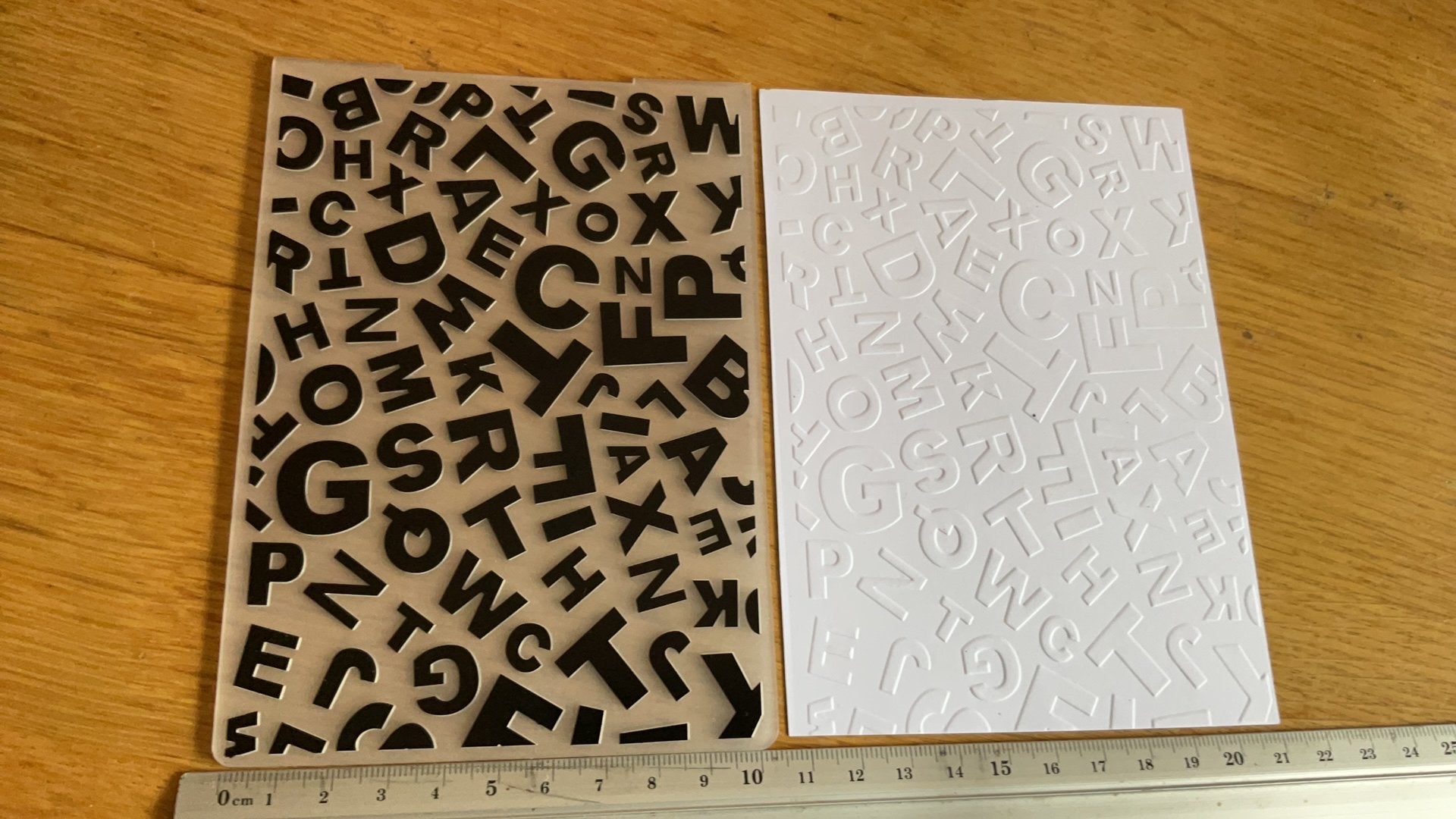 Embossingmal letters 10x15 cm E188, Ophalen of Verzenden, Zo goed als nieuw, Overige thema's, Overige typen