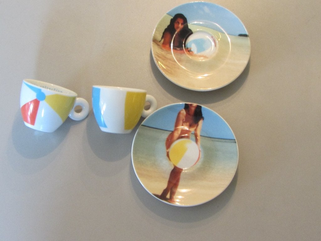 Illy collection kop en schotel 2002 Marin Abramovic. gemerkt, Nieuw, Ophalen of Verzenden, Overige stijlen, Illy