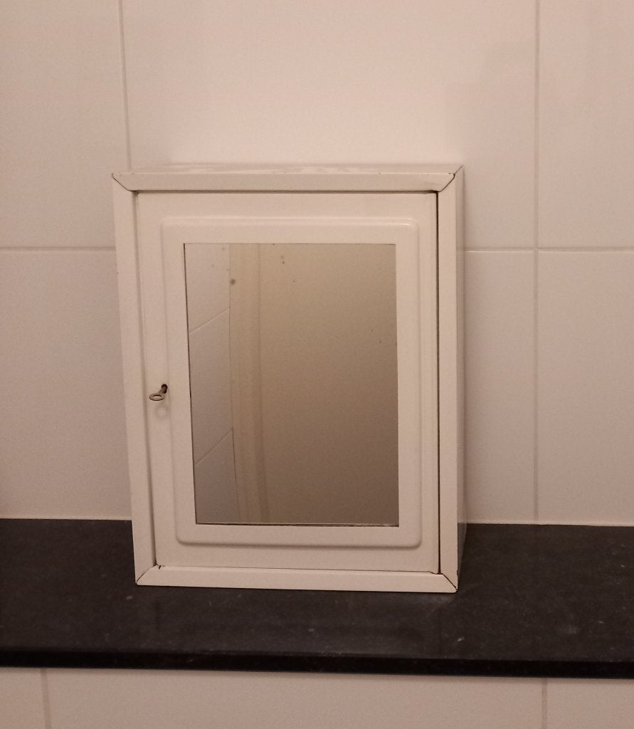 Medicijnkastje, Ophalen, Minder dan 50 cm, Gebruikt, Overige typen
