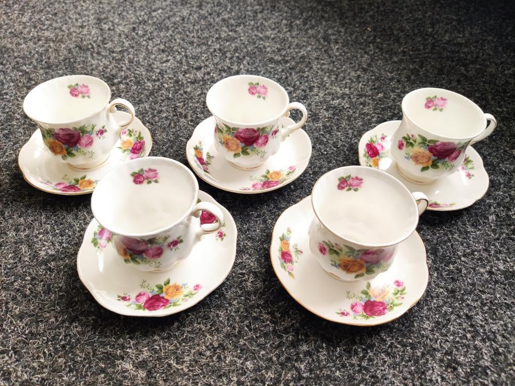 London Collection Bone China Kop en Schotel Set (6 stuks), Ophalen, Zo goed als nieuw, Overige stijlen, Kop(pen) en/of Schotel(s)