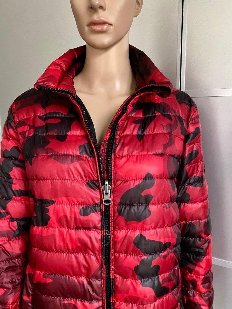 i639 Airforce maat 40=M jas winterjas jack puffer rood/zwart, Kleding | Dames, Jassen | Winter, Maat 38/40 (M), Airforce, Ophalen of Verzenden