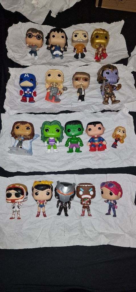 Funko 18 poppen lot/pakket, Verzenden, Zo goed als nieuw