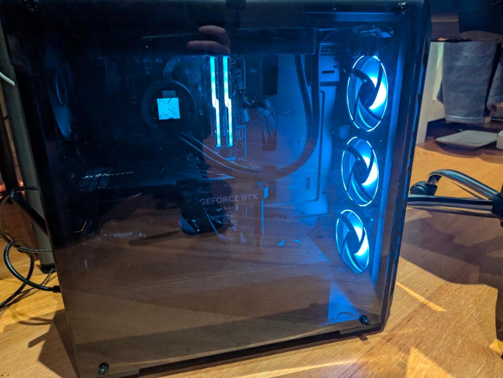 High-end Gaming & Workstation PC - Ryzen 9 5950X, RTX 4060, Cooler Master, 32 GB, Zo goed als nieuw, Gaming