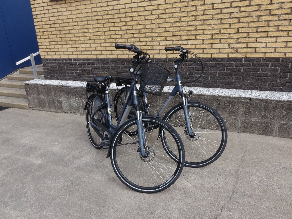 Dames en Heren e-bike van Amslod, Gebruikt, 51 tot 55 cm, 50 km per accu of meer, Ophalen