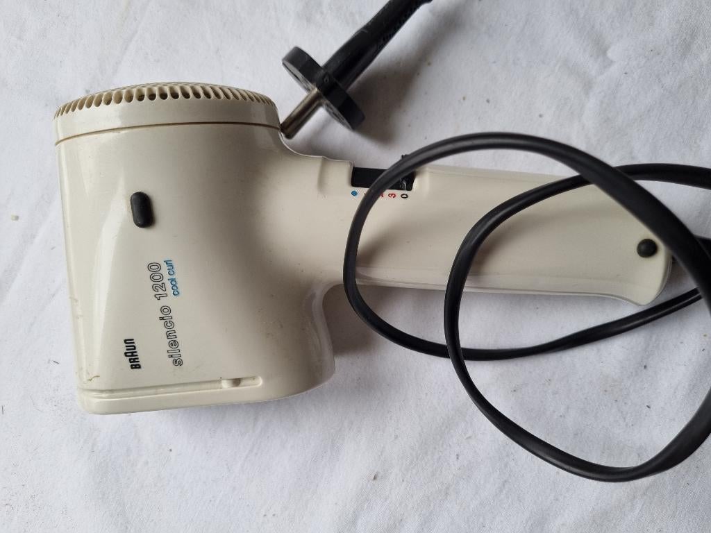 Braun Silencio 1200 haarföhn, Ophalen of Verzenden, Gebruikt, Föhn of Haardroger