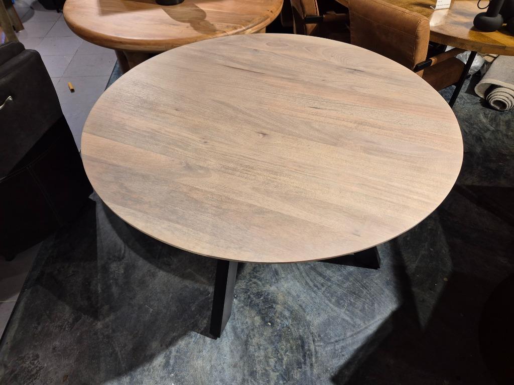 Eetkamertafel Ø130, Mango Ashblond Showmodel  Nu €350.-, Huis en Inrichting, Tafels | Eettafels, Ophalen, Overige materialen, Rond