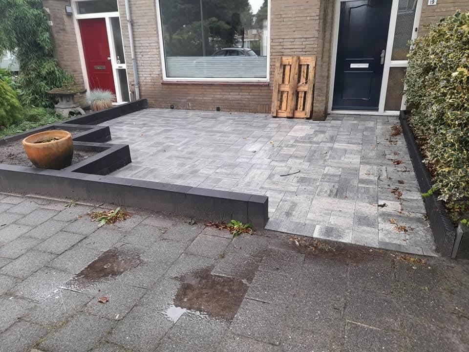 Aanleg bestrating/tuin/erf/schoeiing, Bestrating