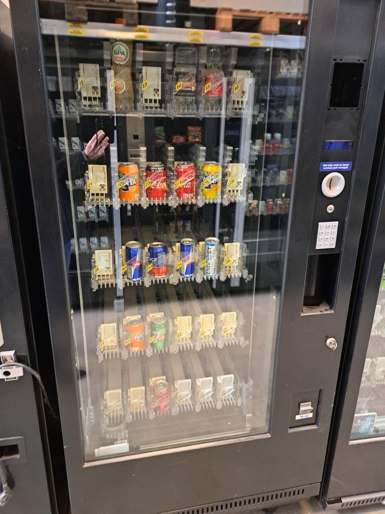 Vendo G6 frisdrank automaat, Verzamelen, Automaten | Overige, Ophalen