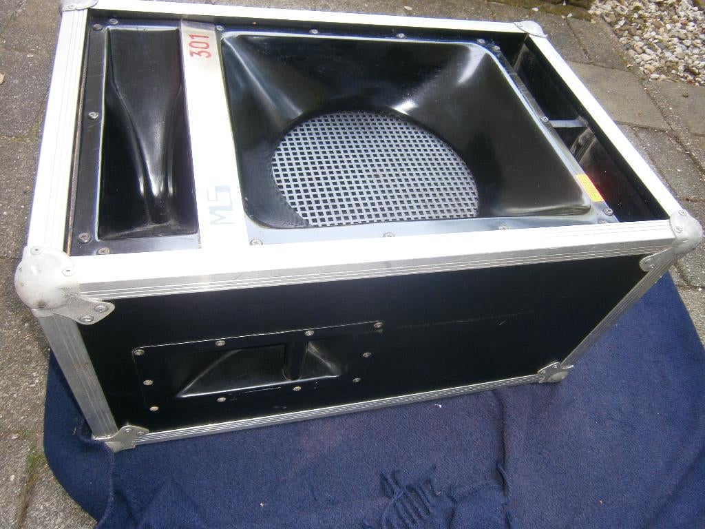 2 hoornboxen MS 301, 15" Eminence ME15-1008, BJr hoog driver, Gebruikt, 120 watt of meer, Front, Rear of Stereo speakers, Ophalen