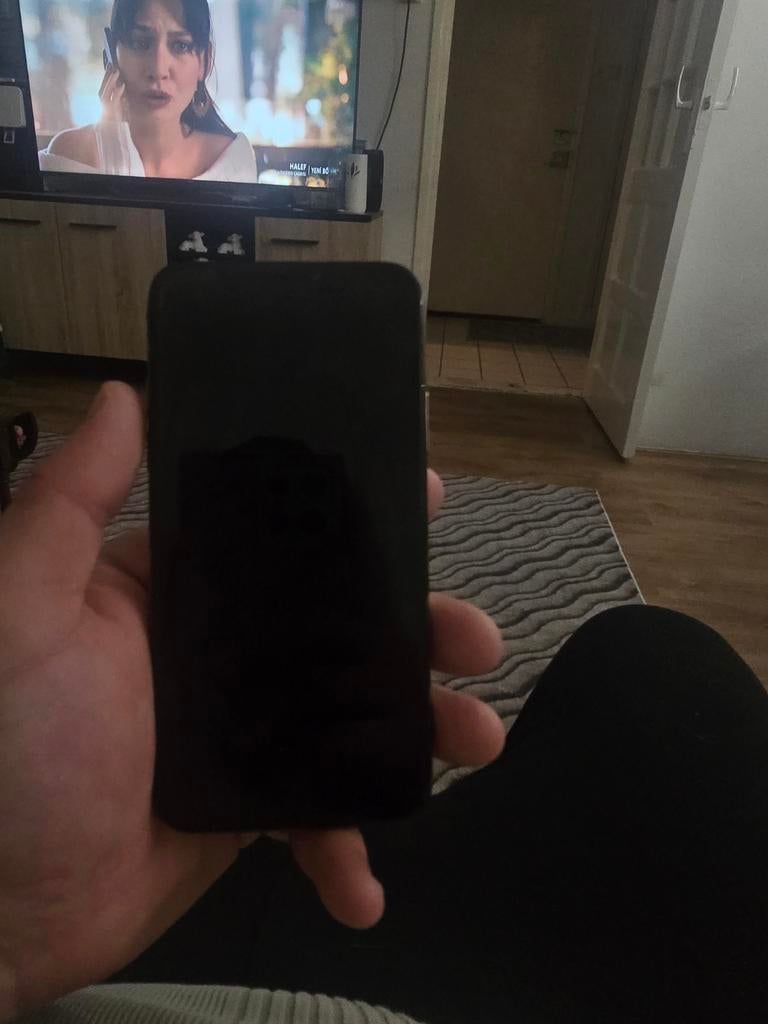 Defecte iPhone XR - Scherm kapot, Telecommunicatie, Mobiele telefoons | Apple iPhone, Ophalen of Verzenden, Niet werkend, IPhone XR
