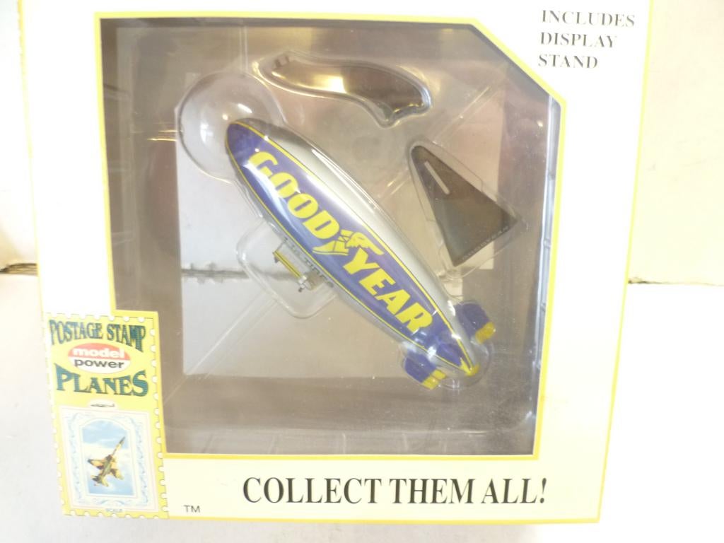 Blimp Zeppelin reclame Good Year Tires nieuw in doos 1:350, Ophalen of Verzenden, Nieuw, Schaalmodel