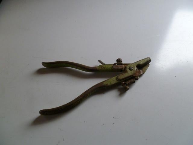 oud model zaagzettang, Ophalen of Verzenden, Gebruikt