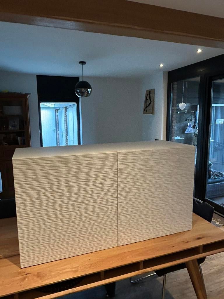 Twee witte IKEA Besta kasten met Laxviken deuren, Ophalen, Met deur(en), Zo goed als nieuw, Minder dan 150 cm
