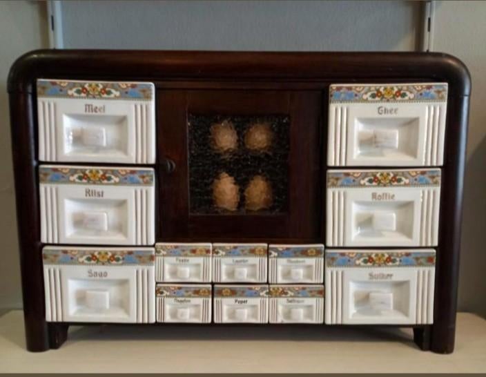 Grootmoederstijd keukenkastje - antiek keukenkastje, Huis en Inrichting, Gebruikt, Ophalen of Verzenden, X, X