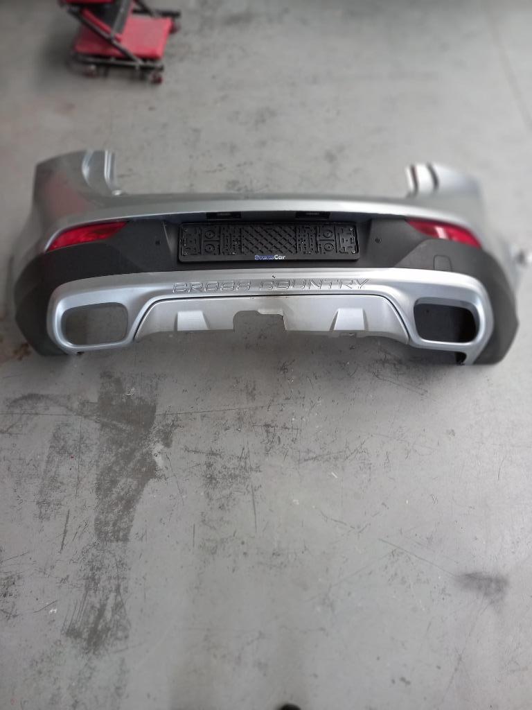 achterbumper volvo v40 cross country, Auto-onderdelen, Carrosserie en Plaatwerk, Ophalen, Gebruikt, Volvo, Achter