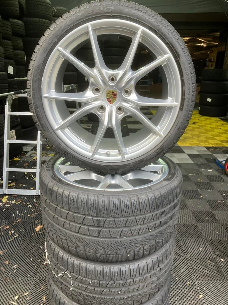 19 inch originele Porsche 911 velgen met winterbanden, Gebruikt, 295 mm, Banden en Velgen, Winterbanden