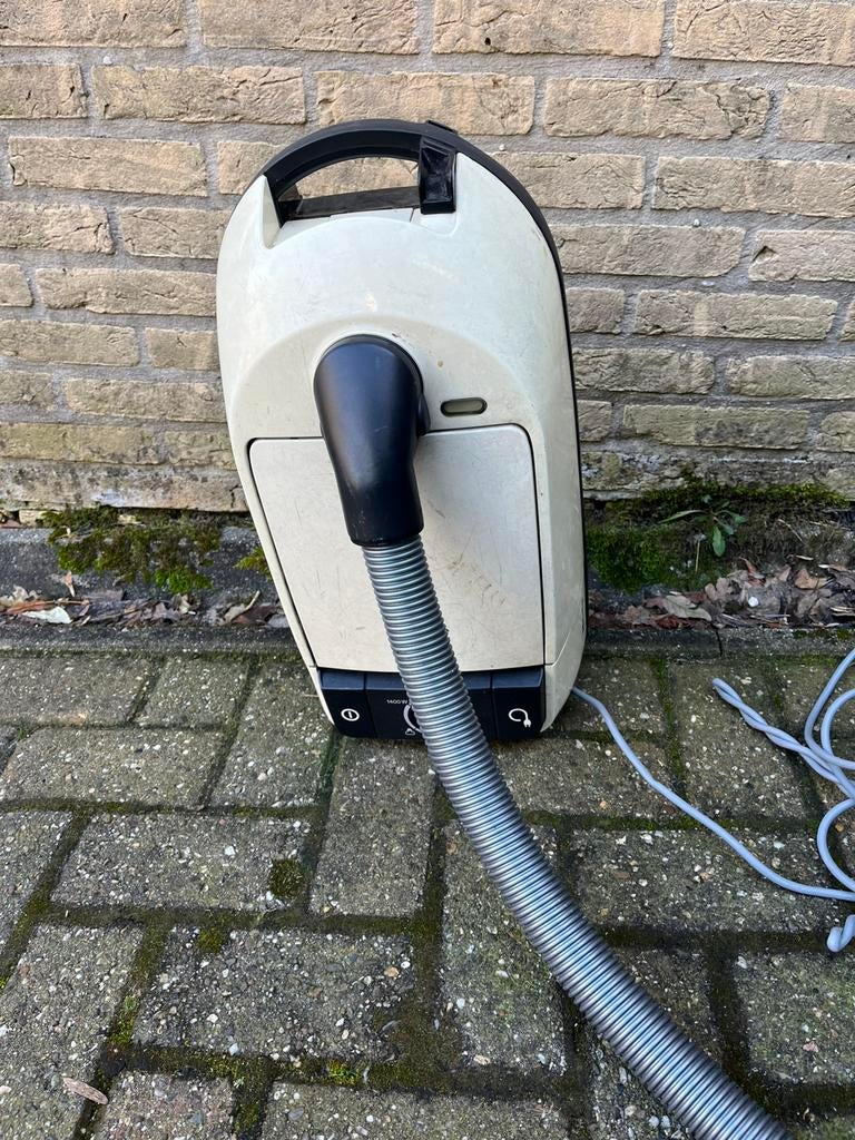 Miele stofzuiger goede zuig kracht geen stang! Alleen slang, Ophalen of Verzenden, Gebruikt, Stofzak, 1200 tot 1600 watt