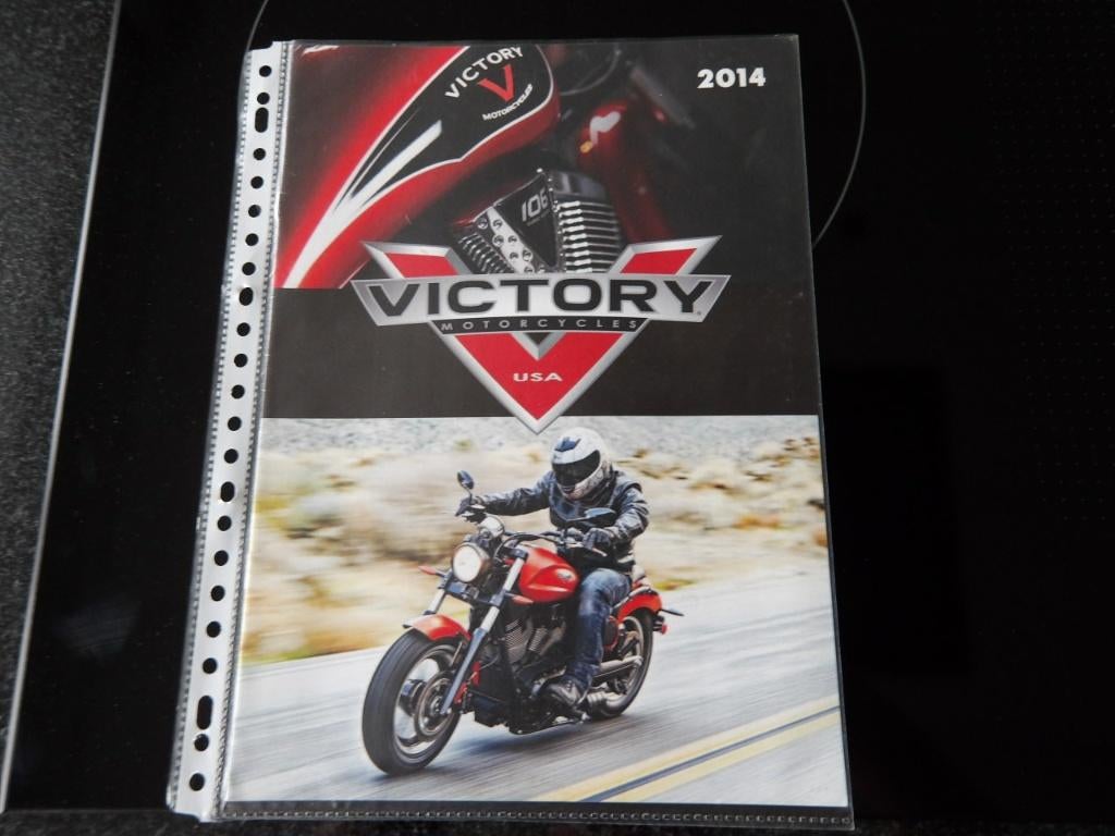 Folder Victory Motorcycles 2014, Motoren, Handleidingen en Instructieboekjes, Verzenden, Overige merken