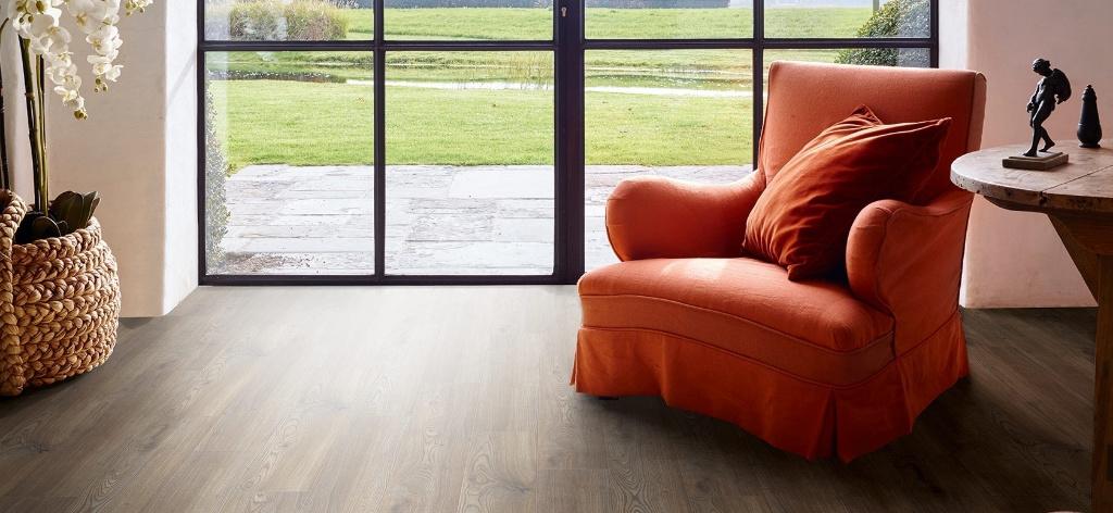 81,4m2 Pvc click Bruin 8mm integreerde kurk ondervloer=€1450, Bruin, 75 m² of meer, 8mm dik Pvc click kurk ondervloer bruin eiken kleur