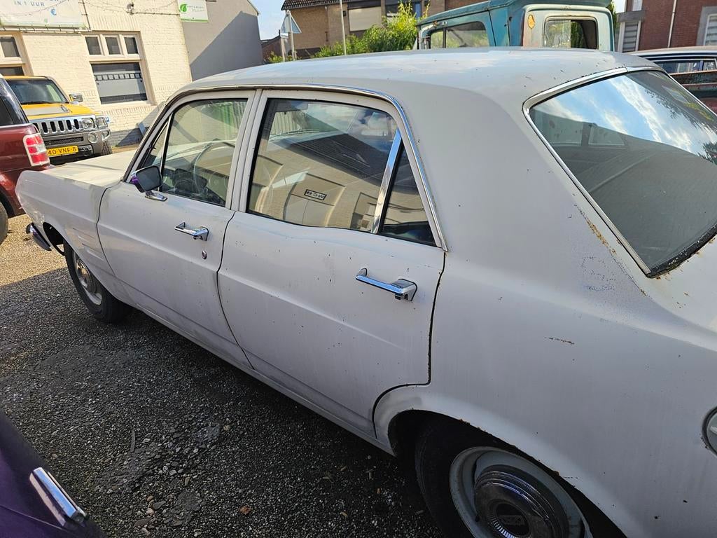 Ford Falcon 3.3 1967 Wit, foto 2