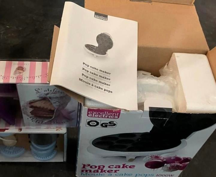Popcake maker NIEUW!+2 Rudolph’s Bakery dozen NIEUW, Ophalen of Verzenden, Nieuw, Cupcakes, Bakvorm