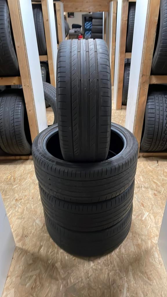 Gebruikte zomer banden 225-40-18 in sets van 2 of 4, Ophalen, Gebruikt, Weidehek 58C, Info@autobedrijfbovak.nl