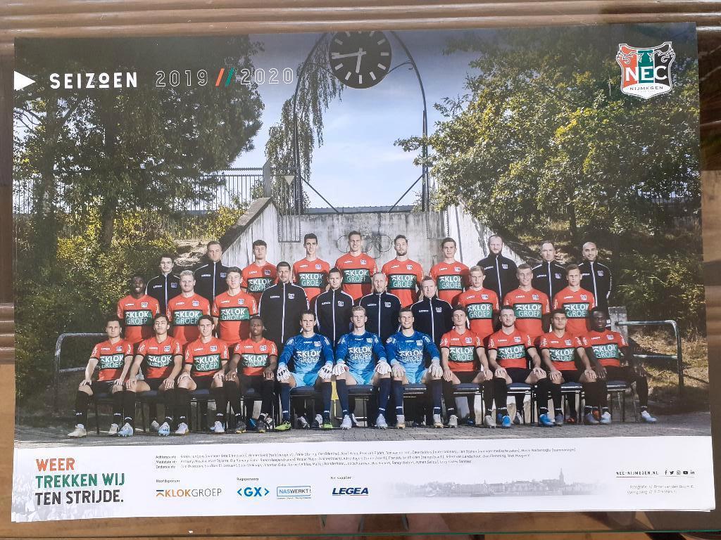 30 posters Nederlands voetbal, Ophalen of Verzenden, Zo goed als nieuw, Overige binnenlandse clubs, Poster, Plaatje of Sticker