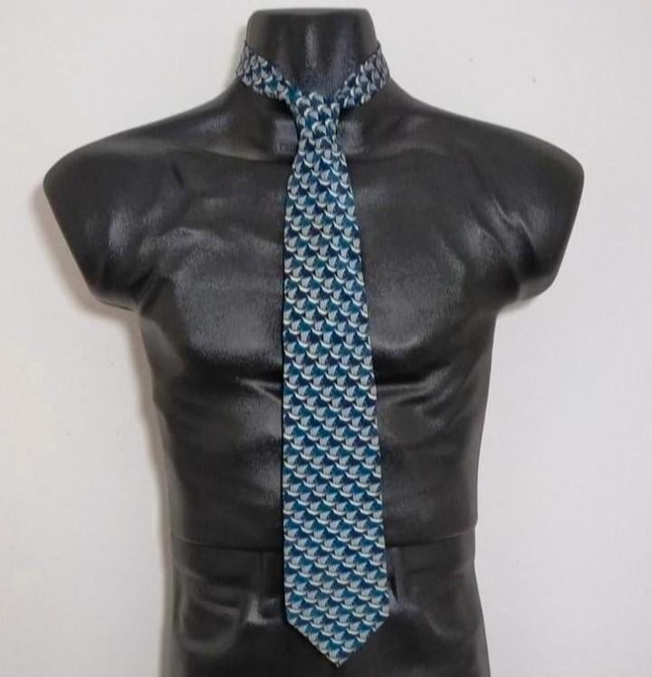 Hand made stropdas met dessin van 100% zijde van M.C. Escher, Kleding | Heren, Stropdassen, Zo goed als nieuw, Met patroon, Blauw
