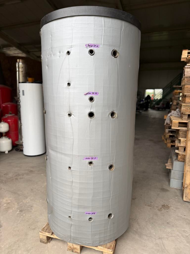 Cv Buffervat 1000 liter, 2 wisselaars, Gebruikt, Cv Buffervat 1000 liter twee wisselaars, Www.cvheat.com, 1000 l buffervat 2 wisselaars