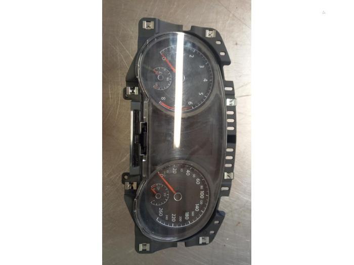 Instrumentenpaneel van een Volkswagen Golf, Gebruikt, -, Volkswagen, -