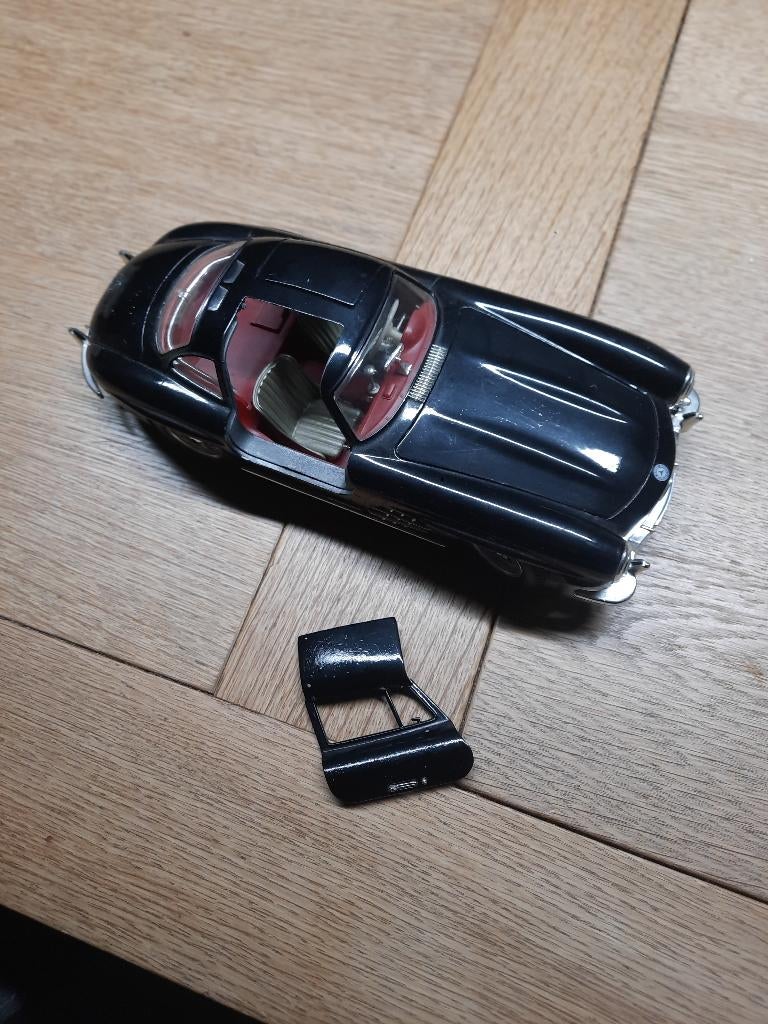 Burago. Mercedes 300 SL. 1954. Deur kapot, Ophalen of Verzenden, Gebruikt