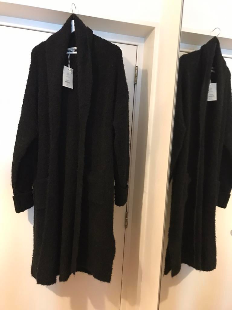 Zusss bouclé zwart vest nieuw maat L, Kleding | Dames, Grote Maten, Nieuw, Trui of Vest, Zwart, Verzenden