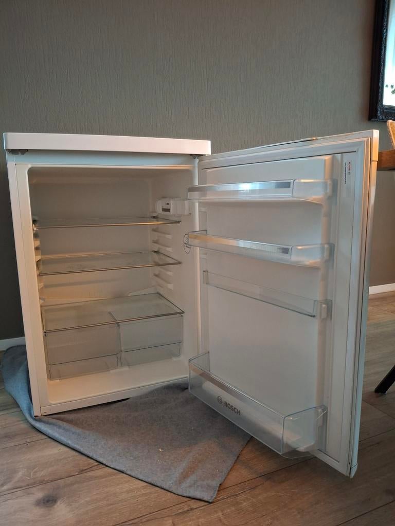 Bosch Tafelmodel Koelkast - Prima Staat!, Witgoed en Apparatuur, Koelkasten en IJskasten, Gebruikt, Met vriesvak, Minder dan 75 liter