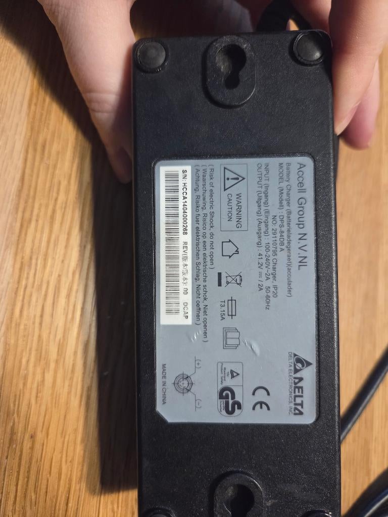 Delta oplader electrische fiets V41.2 = 2A, Ophalen, Gebruikt, Overige typen, Delta