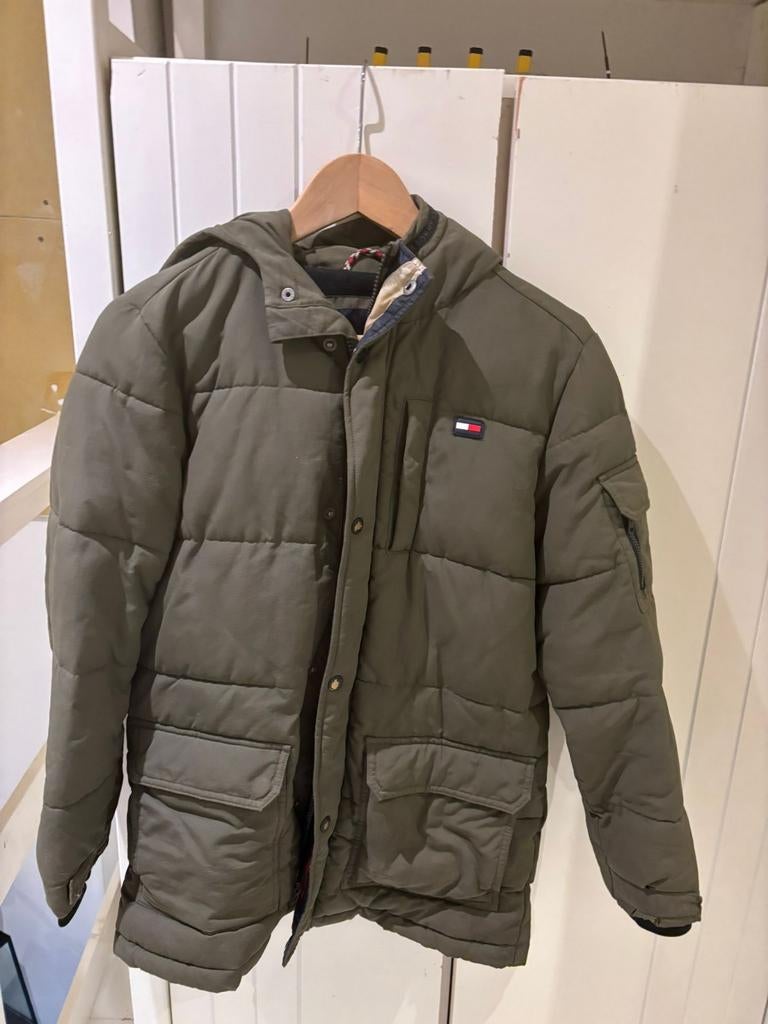 Tommy Hilfiger winterjas.Jongen Maat 152. Met capuchon, Kinderen en Baby's, Kinderkleding | Maat 152, Ophalen of Verzenden, Jongen