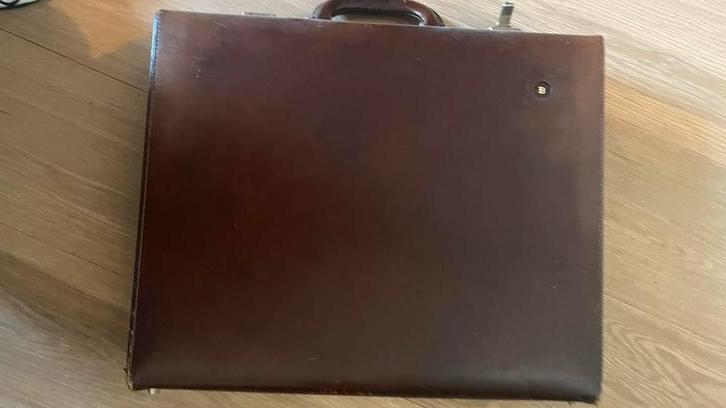 Bruine Bally Hardcase Aktetas - Met Slot leder, Gebruikt, Slot, Ophalen of Verzenden, Minder dan 35 cm