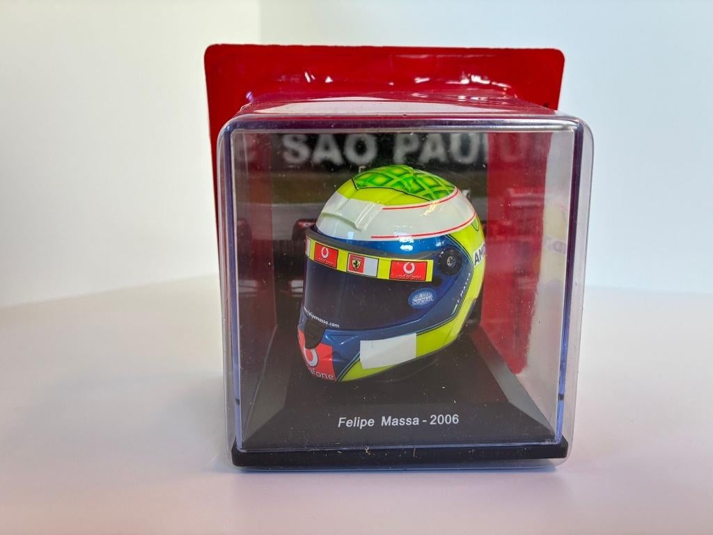 69825: Helm - F1 - Felipe Massa - Ferrari - 2006 - Spark 1:5, Werkstraße 1, 90765 Fürth, Germany, Overige typen, Nieuw, Spark Germany
