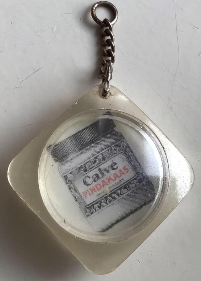 Oude sleutelhanger Calvé pindakaas, Ophalen of Verzenden, Zo goed als nieuw, Merk