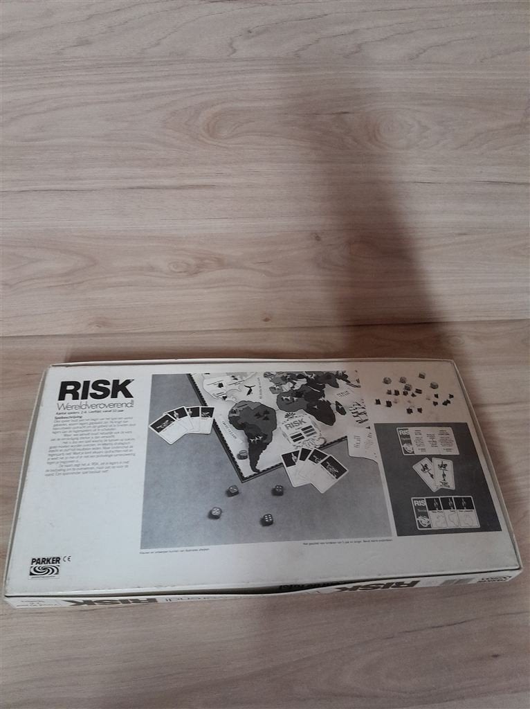 risk witte doos parker - s5103, Hobby en Vrije tijd, Gezelschapsspellen | Bordspellen, Verzenden, Zo goed als nieuw